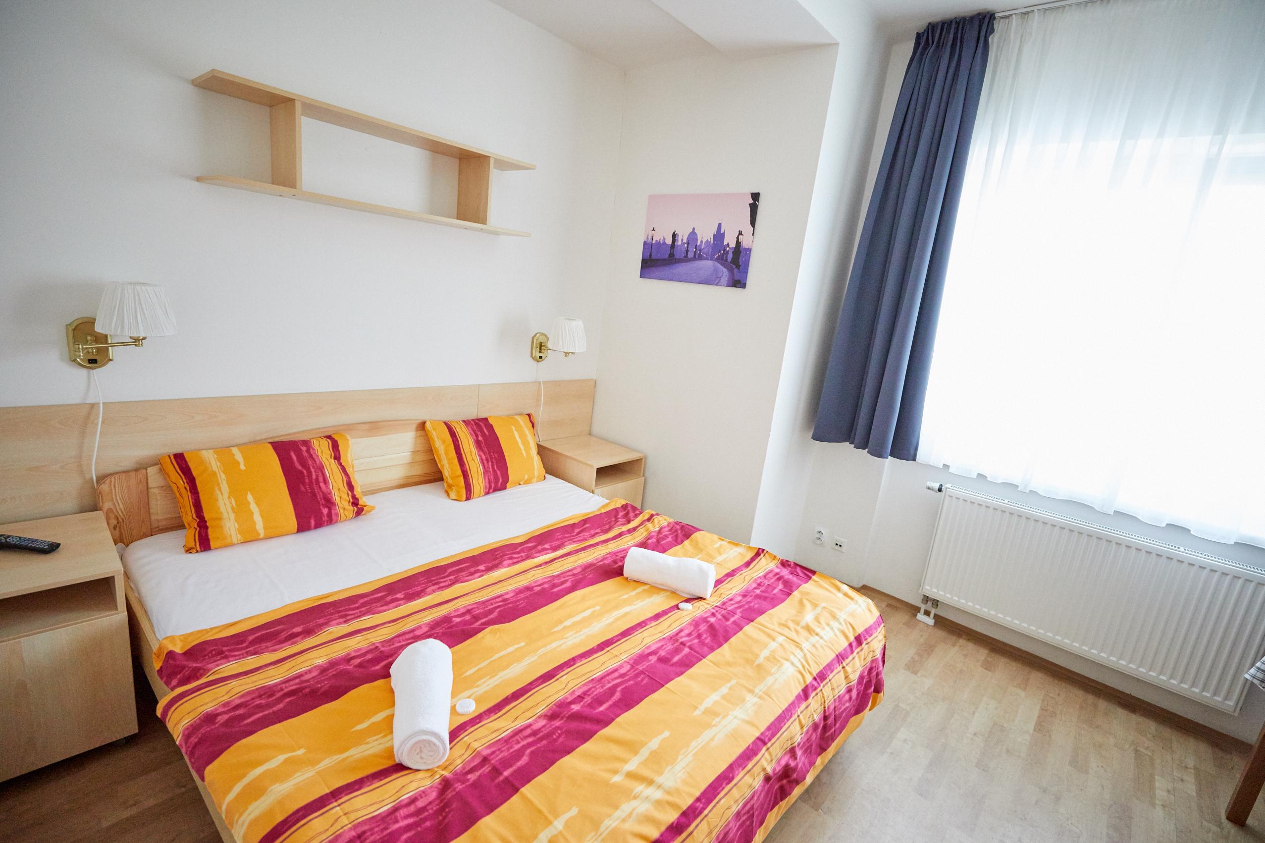 University Hotel Praha Bagian luar foto